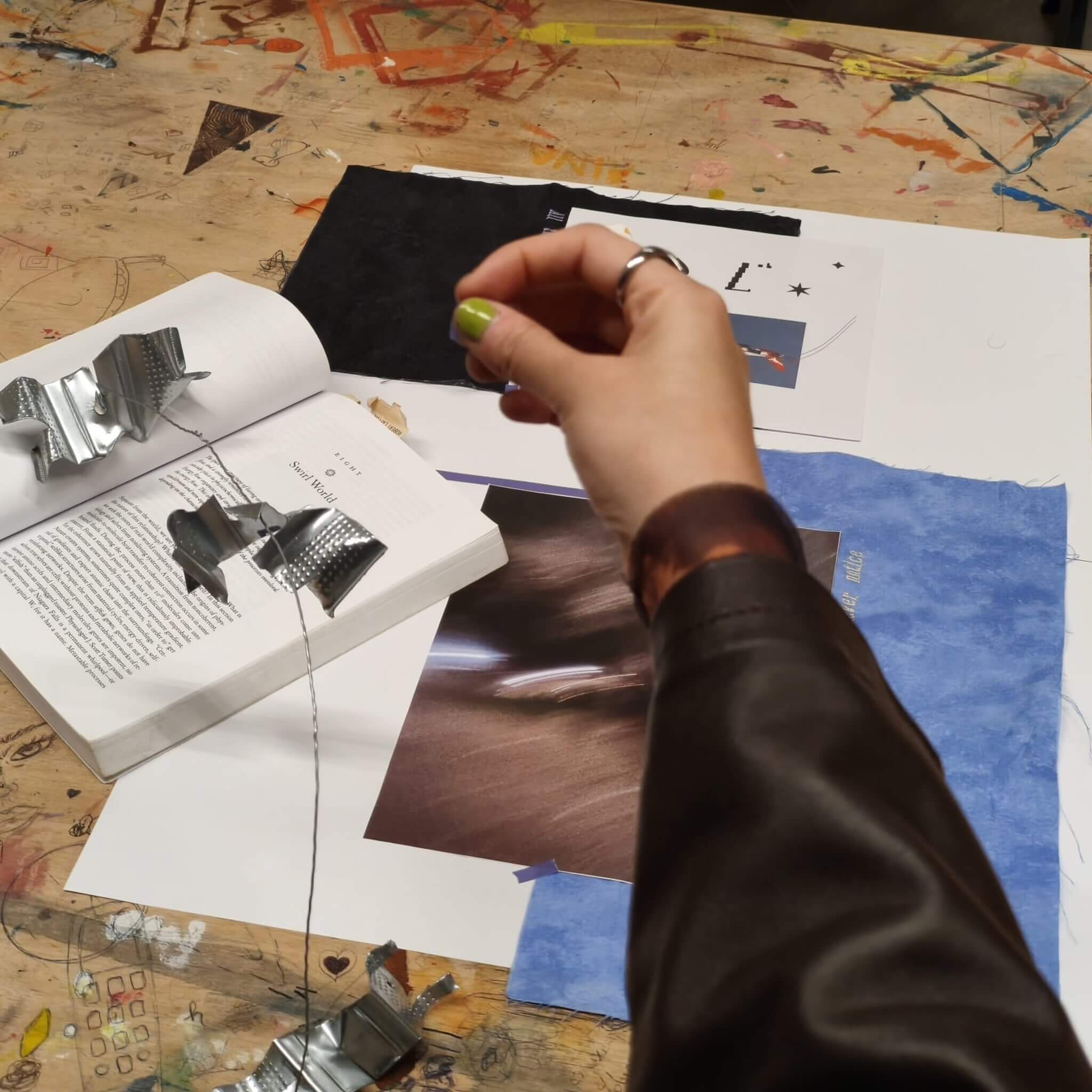 What I cannot hear without you: Leisure and creative listening as methodology